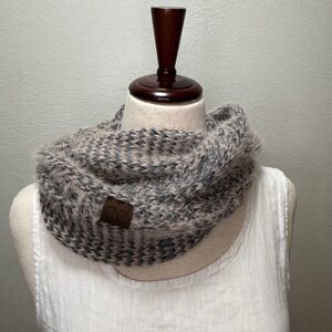 C.C Chunky Knit Infinity Cozy Gray Soft Fuzzy Loop Winter Scarf Women One Size